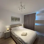 Designer 2br With Panoramic Sea Views In St Pauls Bay דירה סיינט פול ביי