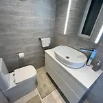 Designer 2br With Panoramic Sea Views In St Pauls Bay *