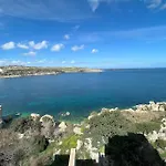 Designer 2br With Panoramic Sea Views In St Pauls Bay