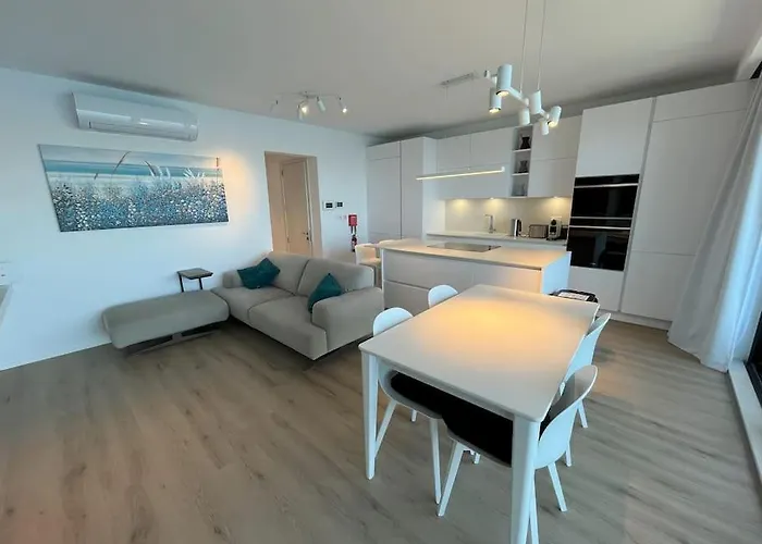 Designer 2br With Panoramic Sea Views In St Pauls Bay * خليج سانت بول