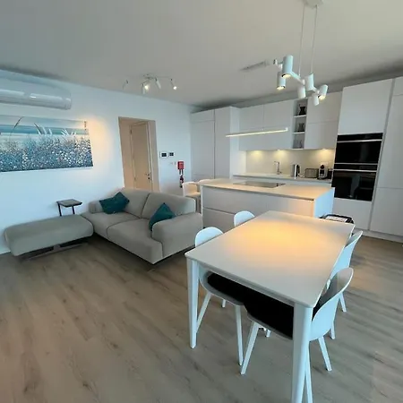 Designer 2br With Panoramic Sea Views In St Pauls Bay * St. Paul's Bay