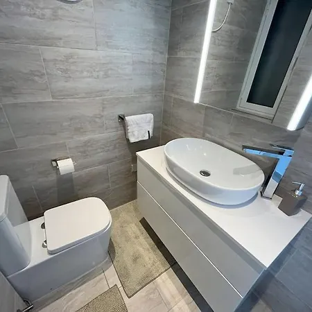 Designer 2br With Panoramic Sea Views In St Pauls Bay *