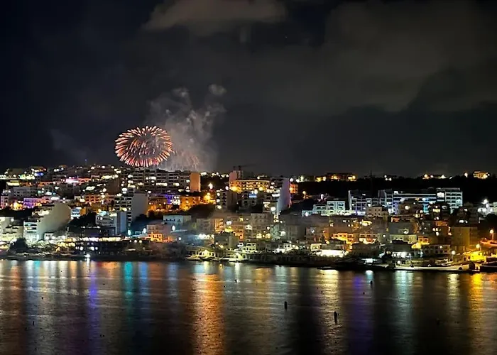 Designer 2br With Panoramic Sea Views In St Pauls Bay San Pawl il-Baħar